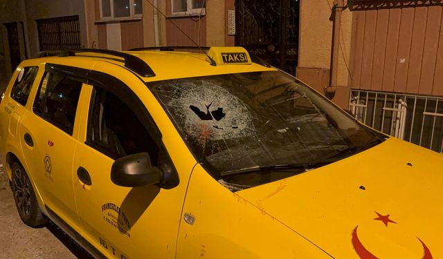 Psikolojik Sorunları Olduğu İddia Edilen Şahıs, Hem Kendisini Hem Annesini Bıçakladı