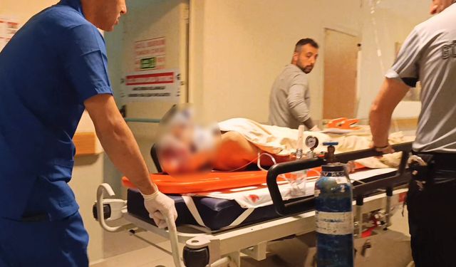 Başına demir parçası düşen işçi yaralandı