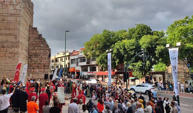 Fethin 700. yılında mehter sesleri Saltanat Kapı'dan yükseldi