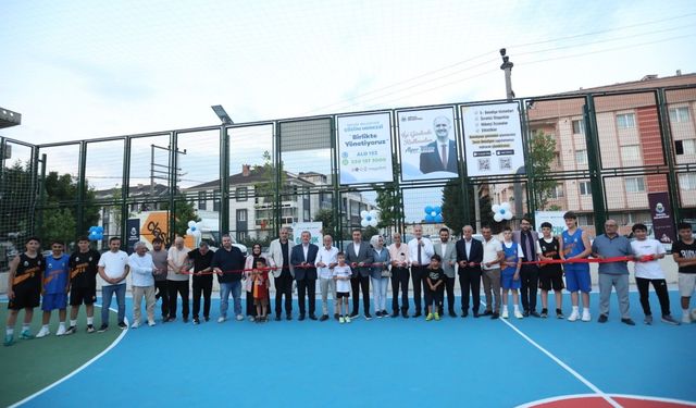 Süleymaniye Mahallesinde Yeni Semt Sahası Törenle Açıldı