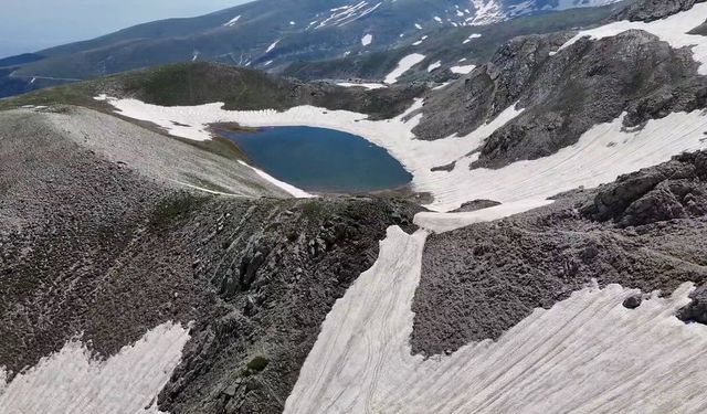 Bursa'da buzul gölleri görenleri hayran bıraktı