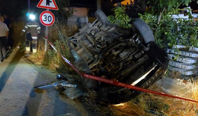 Bursa'da takla atan cip güvenlik kamerasında