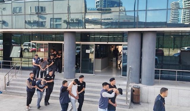 Bursa'da yatırım vaadiyle dolandırdılar... 16 kişi yakalandı