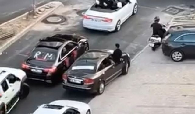 Bursa'da düğün konvoyu yolu trafiğe kapattı