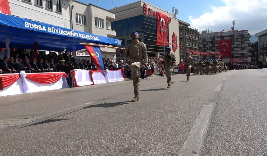 30 AĞUSTOS ZAFER BAYRAMI'NIN 102. YILI BURSA'DA COŞKUYLA KUTLANDI