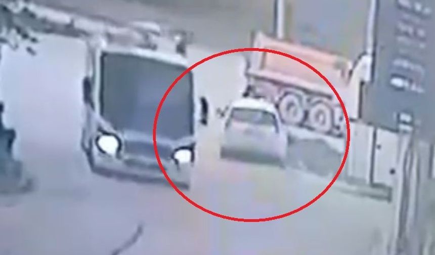 Önce yol kenarındaki kadına, sonra başka araçlara çarptı