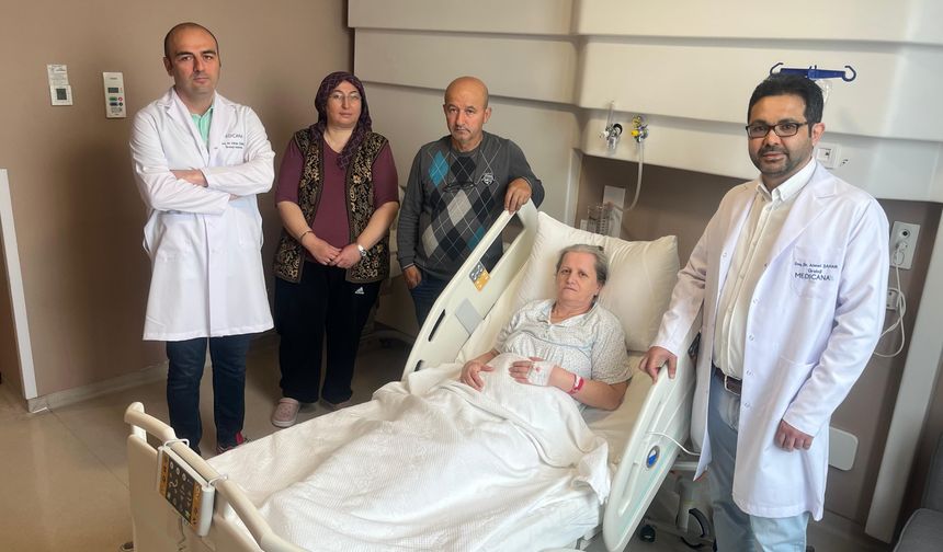 Ömür boyu idrar torbasıyla gezmekten 'stentle' kurtuldu