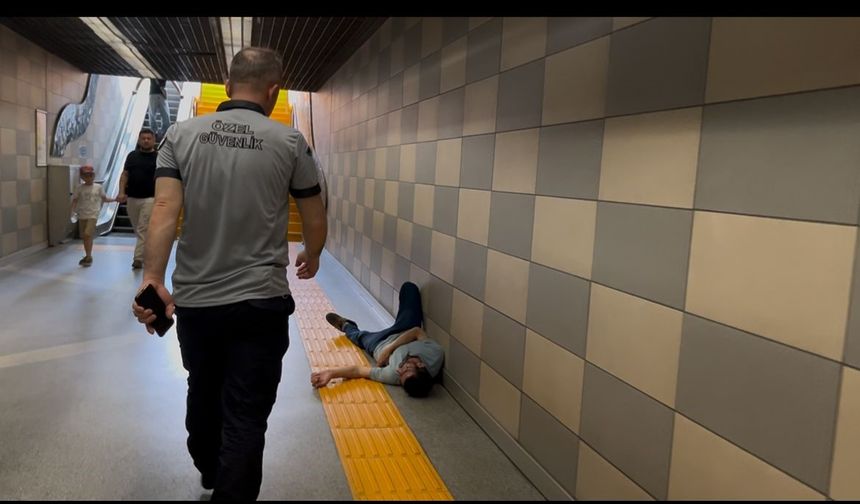 Bursa'da alkollü şahıs metro istasyonunda sızdı