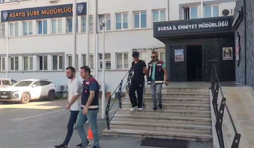 Bursa'da 62 yaşındaki kadını 700 bin lira dolandırdılar