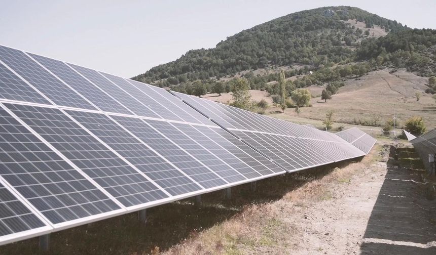 Gürsu'nun güneş tarlaları 12 milyon gelir sağladı