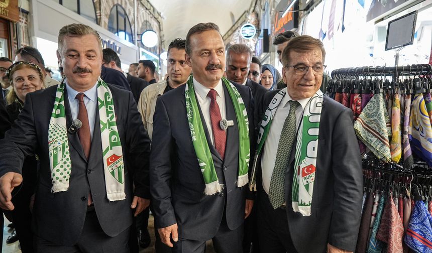 Yavuz Ağıralioğlu: "Bursaspor'u Süper Lig'e, Anahtar Parti'yi iktidara taşıyacağız"