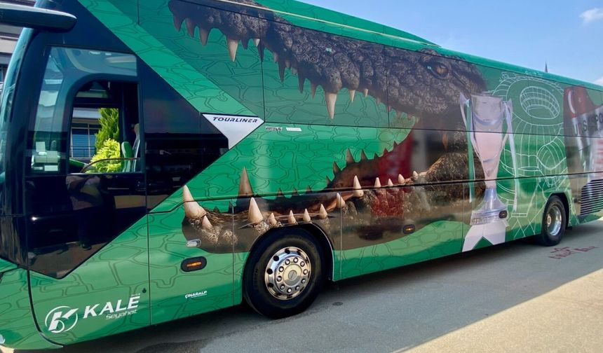 Bursaspor yeni takım otobüsü tanıtıldı