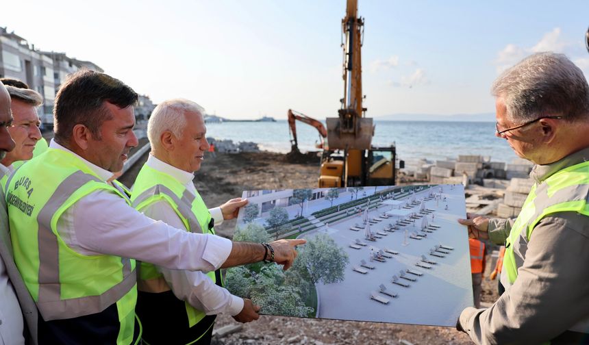Mudanya’nın vitrini Büyükşehir’le yenileniyor