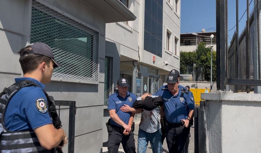 27 yıl 10 ayla aranan 16 yaşındaki şüpheliyi polis yakaladı