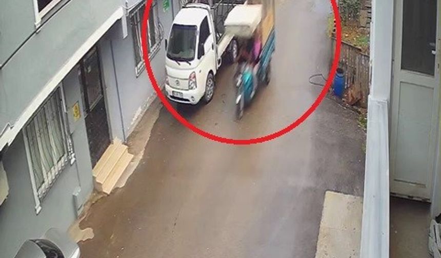 Bursa'da 3 hırsız yüzlerini kamufle edip kapattı, terlikten kimlikleri belirlendi