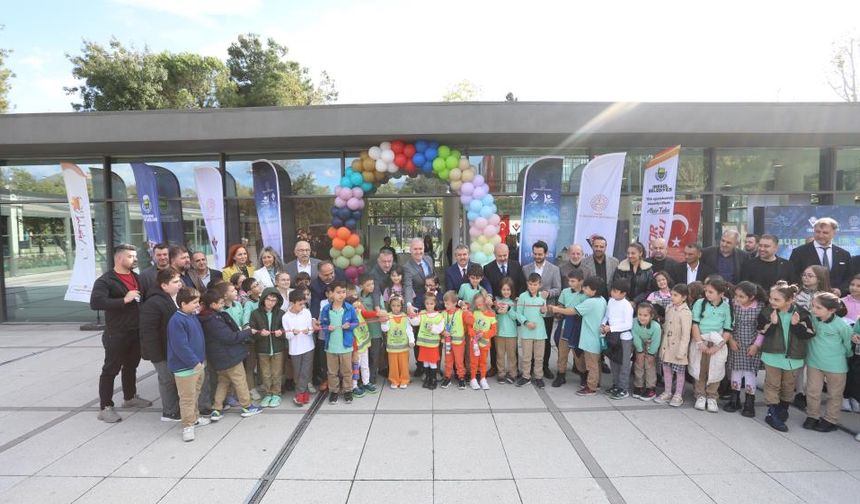 İnegöl’de bilim şöleni başladı