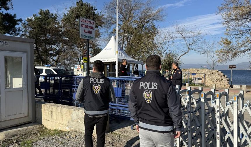 İznik Papa 14. Leo'yu bekliyor