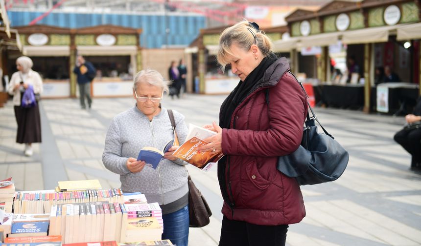 Osmangazi'de kitap dolu günler sürüyor