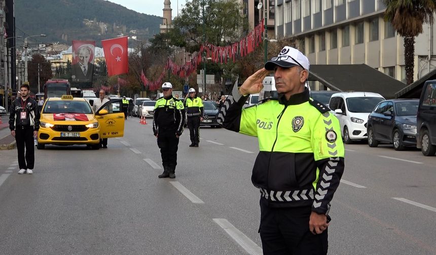 Bursa'da saat 09.05'te hayat durdu