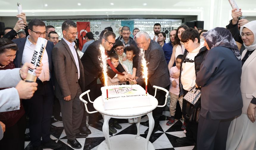 Bizim Ev'in 14'üncü yıl dönümü coşkuyla kutlandı