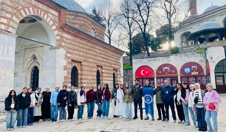 Yıldırımlı gençler Bursa'yı keşfediyor