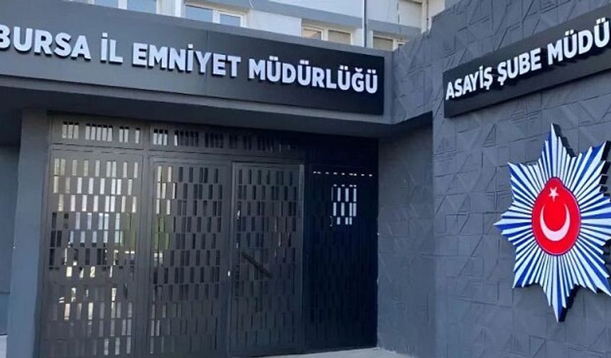 Gürsu’da narkotik operasyonu: araç ve evde uyuşturucu bulundu