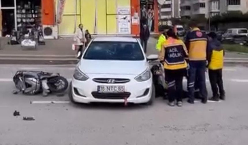 Bursa’da otomobil ile motosiklet çarpıştı, sürücü yaralandı