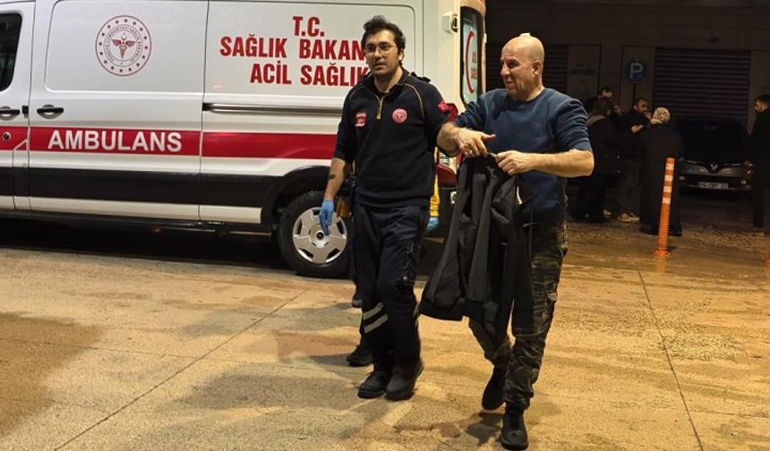 Fırça saplı kavga kanlı bitti: 1 ağır yaralı