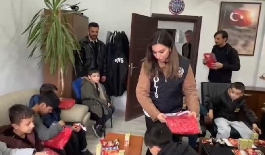 Harmancık’ta polisten çocuklara özel sosyal etkinlik