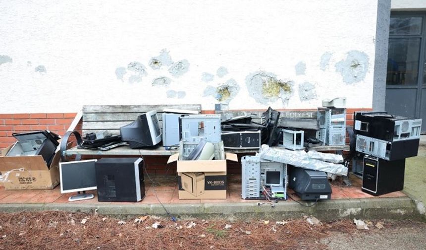 Nilüfer Belediyesi’nden çevre hamlesi: Elektronik atıklar evlerden toplanıyor
