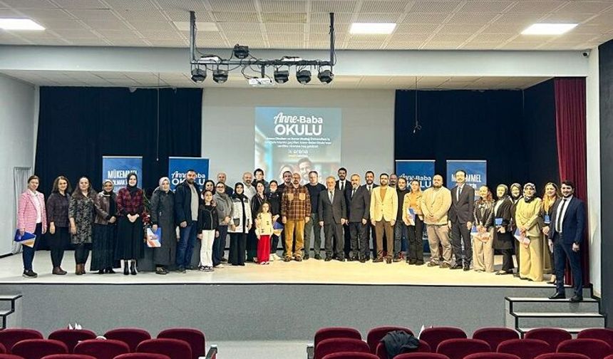Bursa Uludağ Üniversitesi iş birliğiyle ebeveynlere özel eğitim programı tamamlandı