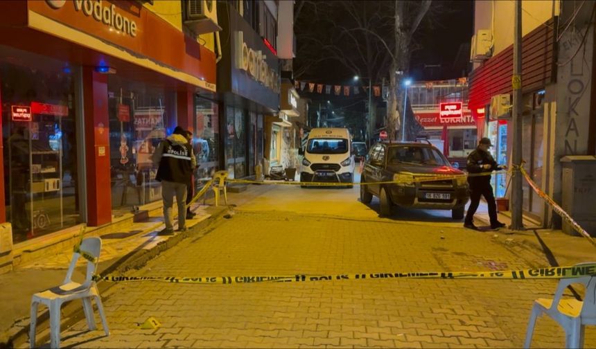 Kanlı hesaplaşma kamerada: Peş peşe ateş açtı