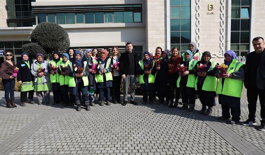 Bursa Büyükşehir Belediyesi kadın çalışanların 8 Mart Dünya Kadınlar Günü’nü kutladı