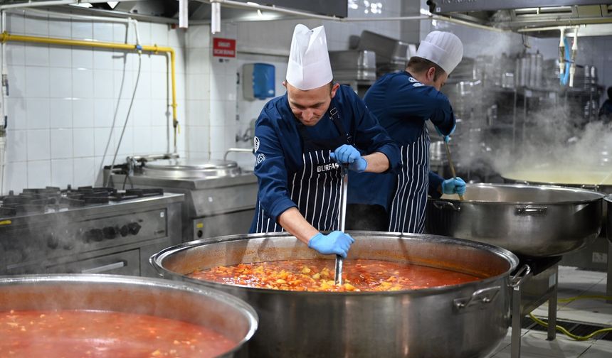 Bursa'nın dayanışma mutfağı büyüyor