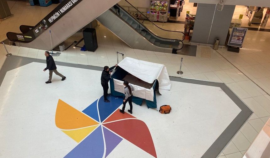 Kent Meydanı'nda esrarengiz olay