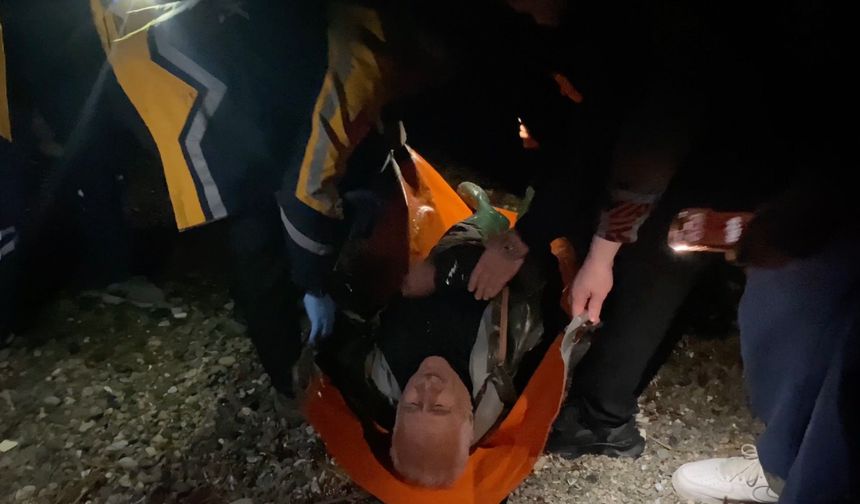 Bursa'da balık tutmaya çıktılar, kayıkları battı