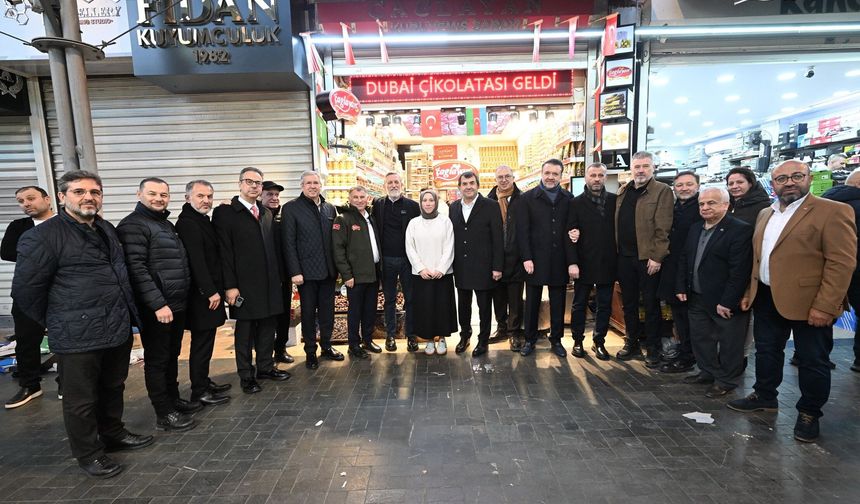 BTSO Başkanı Burkay, tarihi çarşıda esnafla buluştu