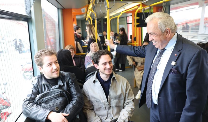 Başkan Şadi Özdemir’den mesai öncesi metro sürprizi