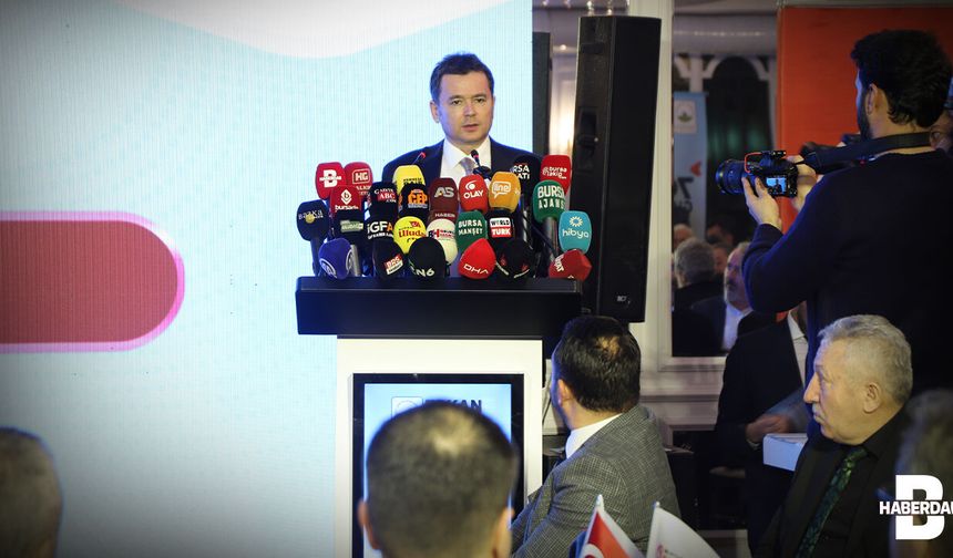 Başkan Erkan Aydın 700 günlük hizmet raporunu paylaştı