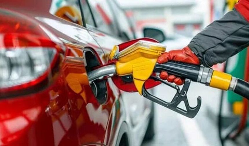 Motorin fiyatı rekor seviyede: Bu gece zamlanıyor