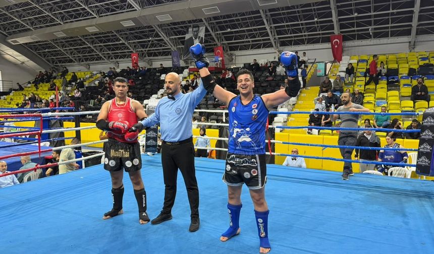 Vanlı sporcular Türkiye şampiyonasından madalyalarla döndü