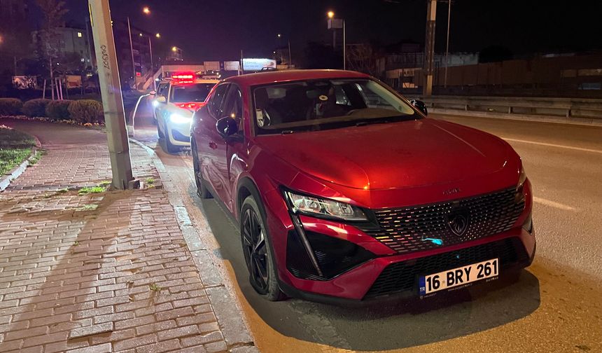 Bursa’da Faciaya Ramak Kala: Ağır Demir Aracın Önüne Düştü