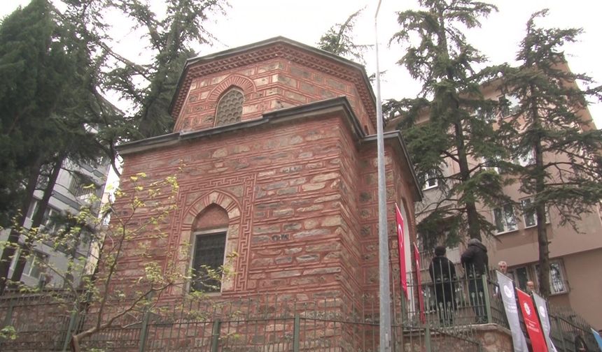 Bursa'da Abdüllatif Kudsi Türbesi yeniden ziyarete açıldı