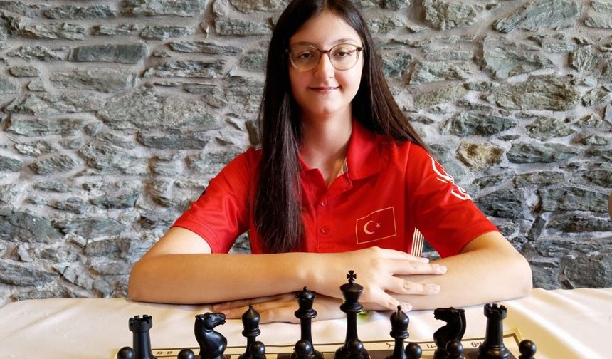 Bursa Büyükşehir Belediyesporlu Arya Aydoğan Dünya Dördüncüsü Oldu