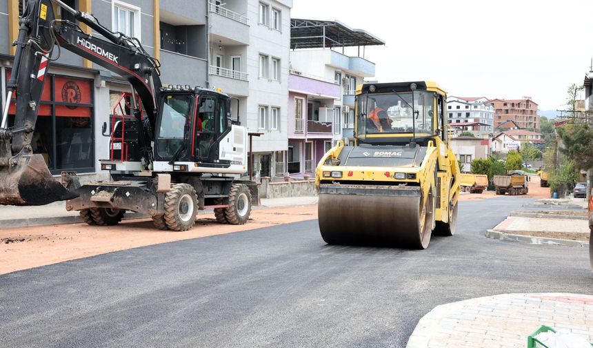 Osmangazi’den Hamitler’e 300 tonluk asfalt desteği