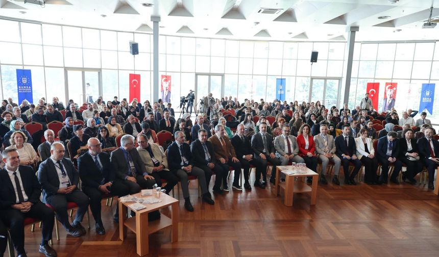 Anadolu'nun seramik kültürü Bursa'da konuşuldu
