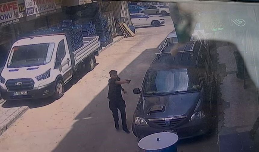 Bursa'da yan bakma tatışmasında silahla ateş etti