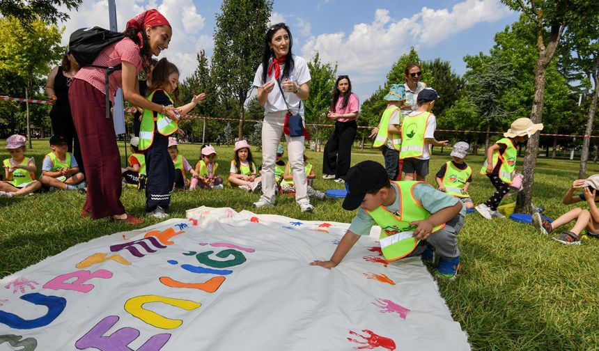 Osmangazi’de minikler yaza merhaba etkinliğinde buluştu