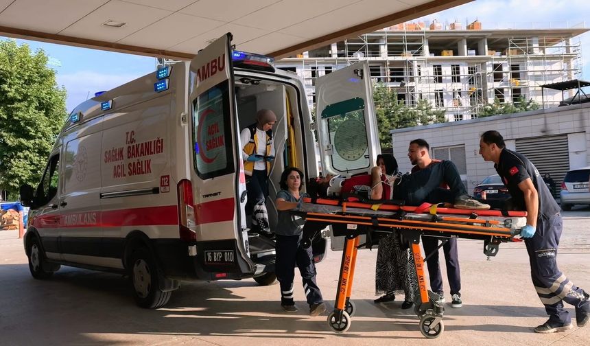 Bursa'da motosiklet sürücüsü direksiyon başında fenalaştı
