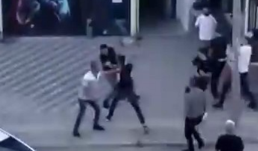 Kemer ve ıstakalarla birbirlerine saldırdılar